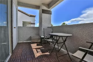 Photo #5: 2486171 Listing