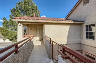 Photo #2: 2486193 Listing 