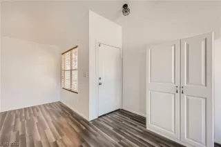 Photo #3: 2486193 Listing 