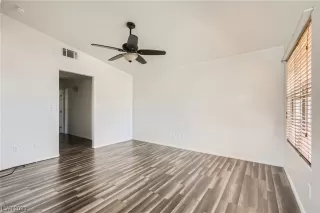 Photo #4: 2486193 Listing 