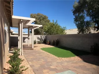 Photo #5: 2486220 Listing 