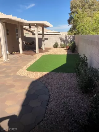 Photo #6: 2486220 Listing 