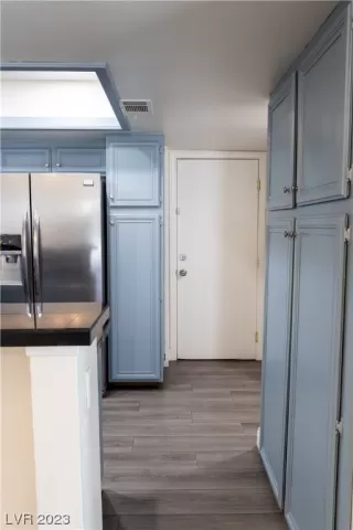 Photo #6: 2486237 Listing