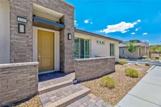 Photo #2: 2486292 Listing 