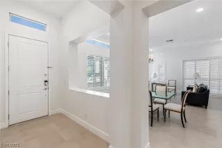 Photo #3: 2486292 Listing 