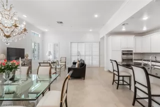 Photo #6: 2486292 Listing 