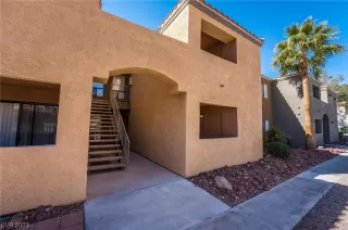 Photo #1: 2486297 Listing 