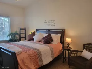 Photo #6: 2486332 Listing 