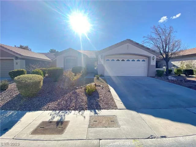 MLS: 2486335 Condo For Sale