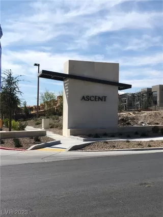 Photo #1: 2486336 Listing 