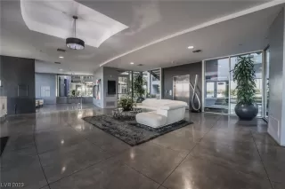 Photo #2: 2486342 Listing 