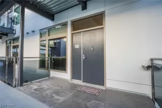 Photo #5: 2486342 Listing 