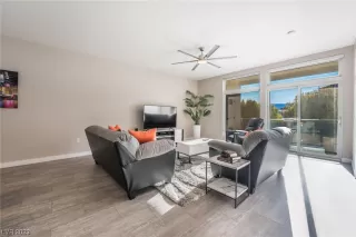 Photo #6: 2486342 Listing 