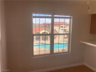 Photo #2: 2486357 Listing 