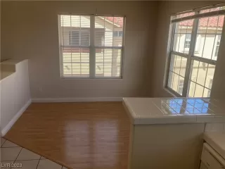 Photo #4: 2486357 Listing 
