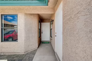 Photo #2: 2486372 Listing