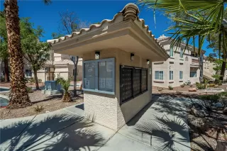 Photo #6: 2486389 Listing