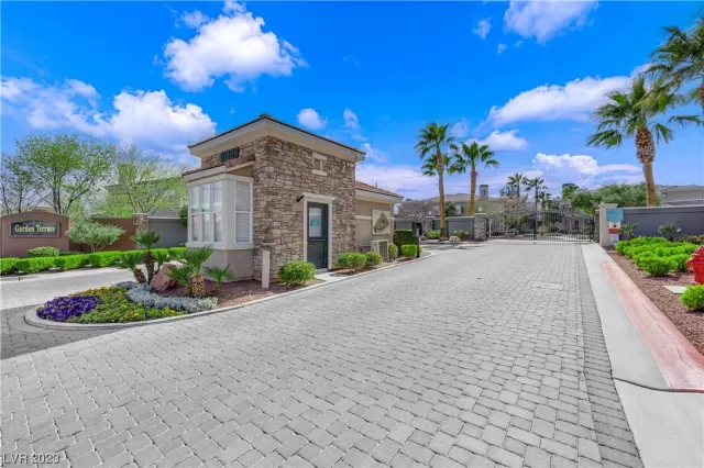 MLS: 2486426 Condo For Sale