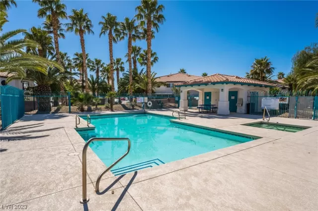 MLS: 2486428 Condo For Sale