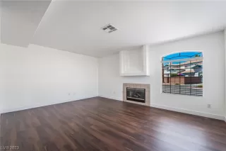 Photo #6: 2486428 Listing 