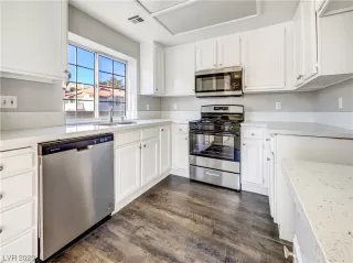 Photo #1: 2486431 Listing 