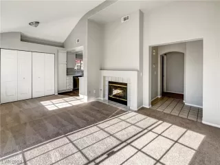 Photo #4: 2486431 Listing 