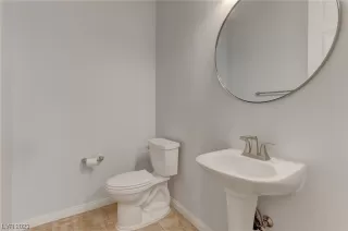 Photo #5: 2486435 Listing