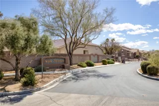 Photo #1: 2486457 Listing