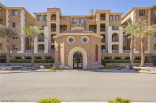 Photo #2: 2486471 Listing