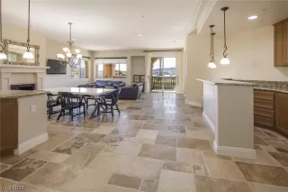 Photo #5: 2486471 Listing