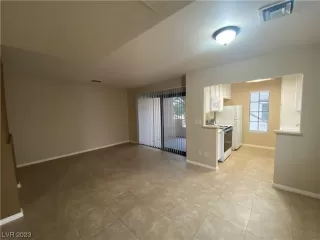 Photo #6: 2486475 Listing