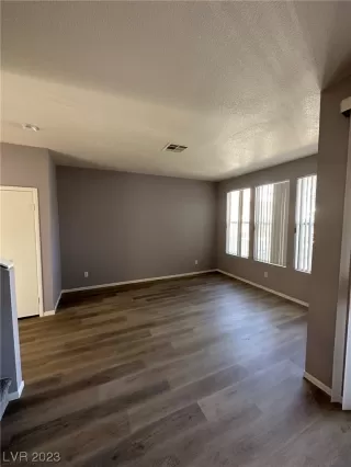 Photo #2: 2486479 Listing 