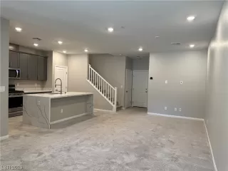 Photo #3: 2486495 Listing 