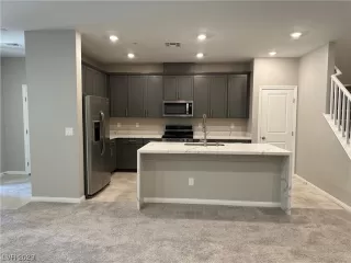 Photo #4: 2486495 Listing 