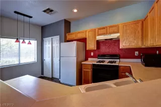 Photo #6: 2486497 Listing 