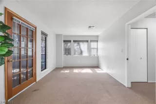 Photo #4: 2486512 Listing 