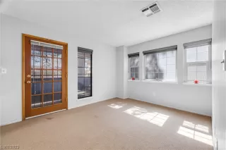 Photo #5: 2486512 Listing 