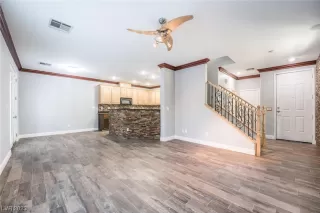 Photo #5: 2486518 Listing 