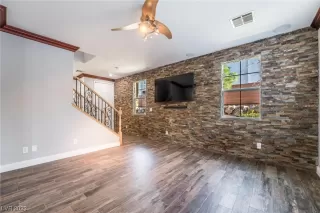 Photo #6: 2486518 Listing 