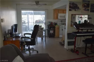 Photo #5: 2486536 Listing