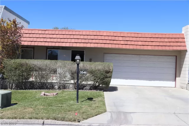 MLS: 2486539 Condo For Sale