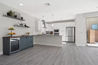 Photo #4: 2486574 Listing 