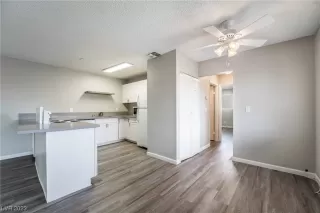 Photo #6: 2486598 Listing 