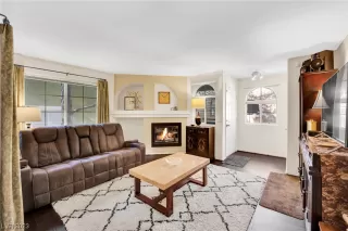 Photo #2: 2486603 Listing