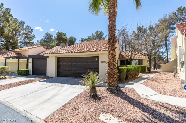 MLS: 2486617 Condo For Sale