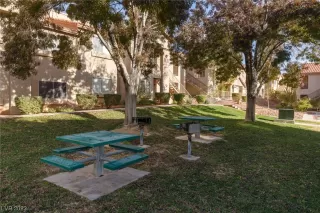 Photo #1: 2486637 Listing 