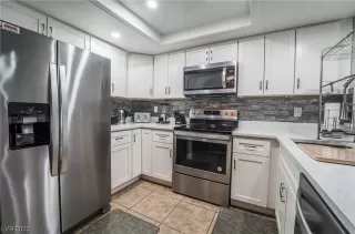 Photo #5: 2486671 Listing 