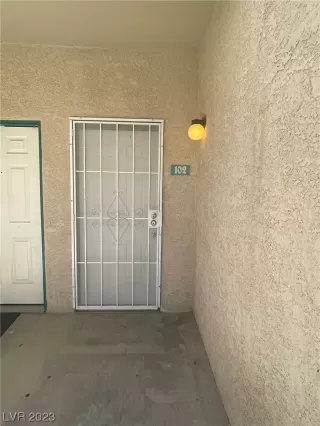 Photo #1: 2486696 Listing 