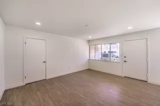 Photo #1: 2486703 Listing