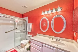 Photo #5: 2486724 Listing